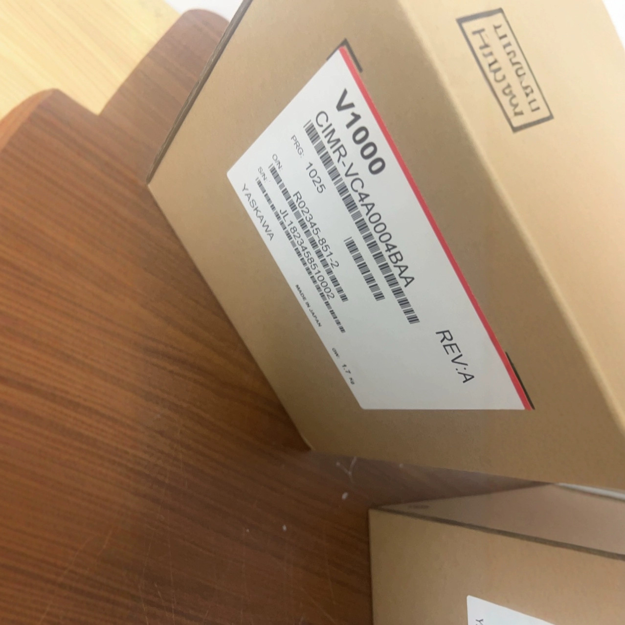 CIMR-VC4A0002BAA CIMR-VC4A0001BAA Yaskawa inverter brand new one year warranty negotiable