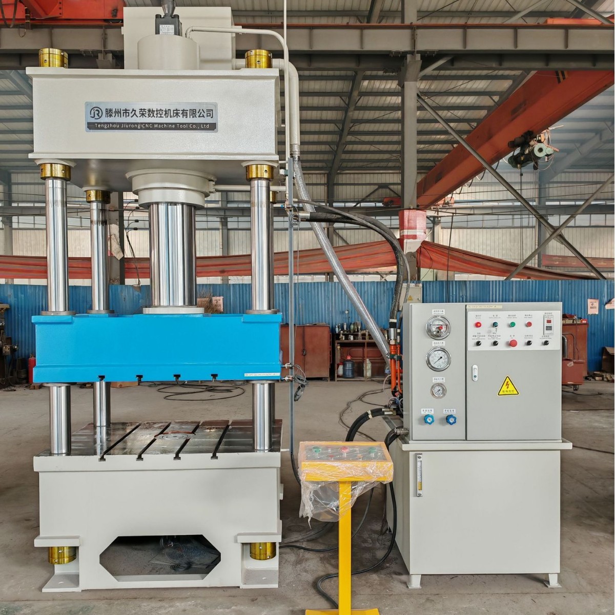 四柱液压机价格吨四立柱液压机型号参数介绍200T315T冲压