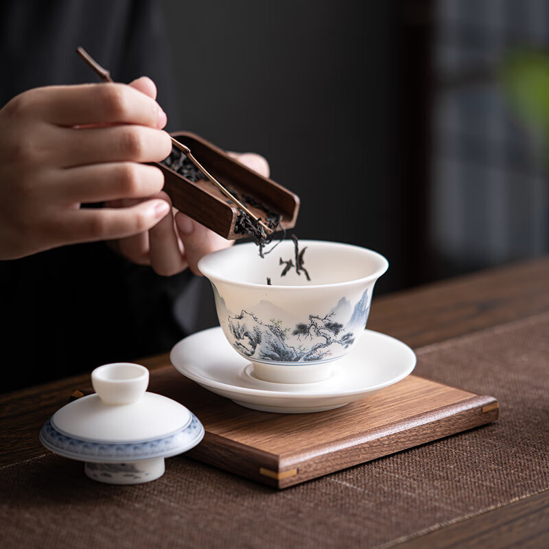 Su juego de té Blanco chino de cerámica Jiangshan hermoso color ovejas grasa Jade Kung Fu juego de té traje caja de regalo Dehua cerámica