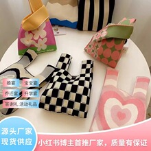 �n��insᘿ���Ů�����İ�С��������ᘿ�������������б���