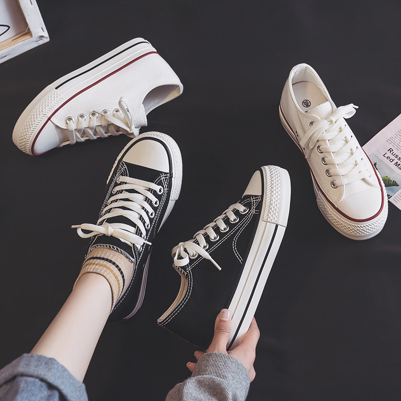 Zapatos de lona de suela gruesa zapatos de mujer primavera y otoño 2025 nuevos zapatos de skate de altura coreana ulzzang zapatos de tela versátiles