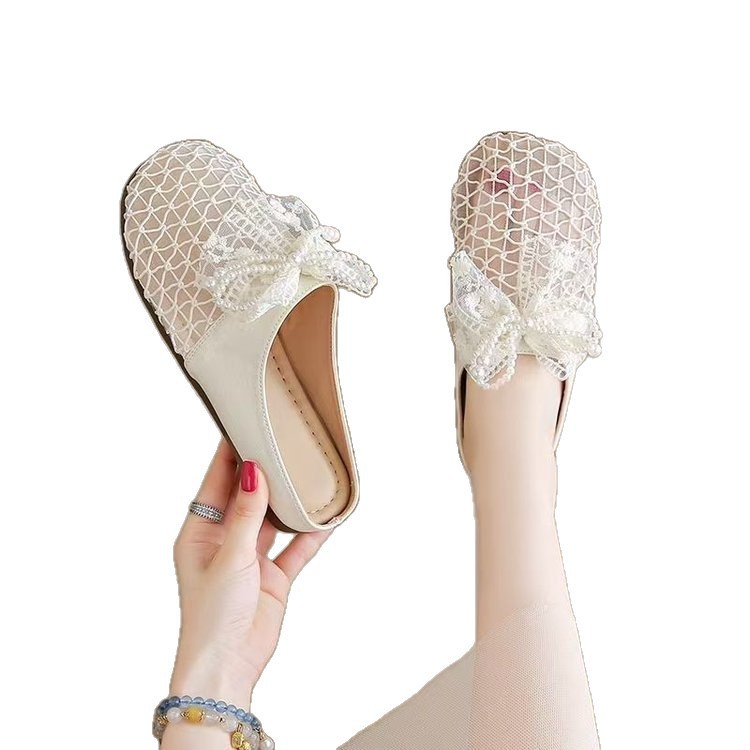 Arco de perlas de malla de cabeza media zapatillas para mujeres de verano 2026 nuevo estilo casual con zapatillas frías falda