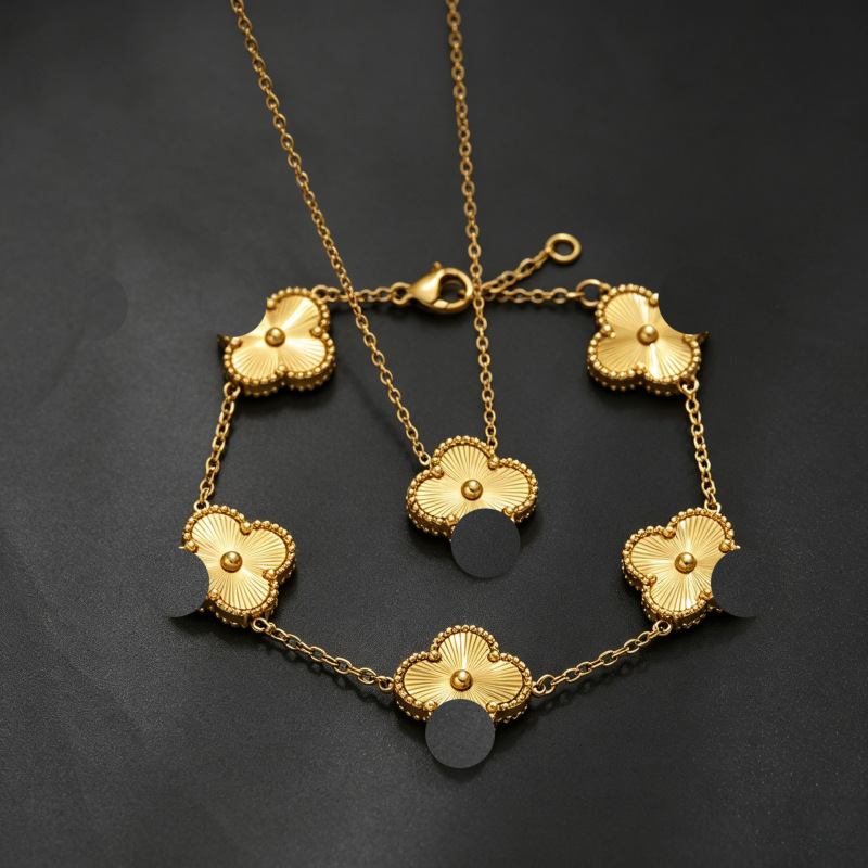 European and American Light Luxury Lucky Grass Stainless Steel Clavicle Chain suit Women Fashion Four-leaf Clover Pendant Titanium Steel Bracelet Women European and American Light Luxury Lucky Grass Stainless Steel Clavicle Chain suit Women Fashion Four-leaf Clover Pendant Titanium Steel Bracelet Women