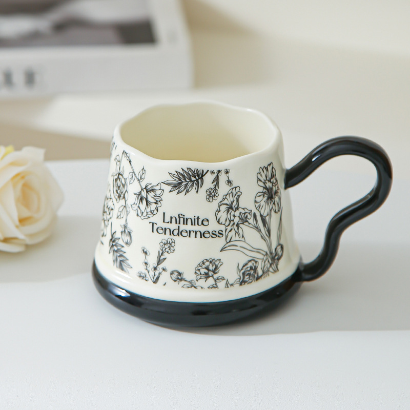 Tazas de cerámica de alto valor nominal tazas de café tazas de leche de alto nivel de sensación de taza de agua casera regalos de mano al por mayor