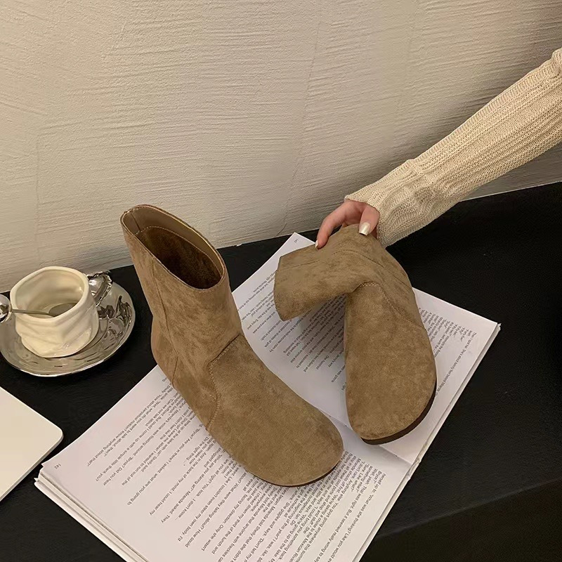 网红款复古文艺翻毛皮平底短靴女2025新款百搭圆头堆堆套筒马丁靴|undefined