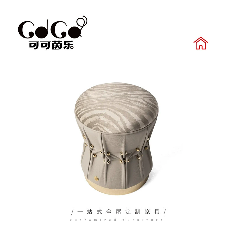 Легкий роскошный диван-табурет из нержавеющей стали в гонконгском стиле с круглой кожаной талией, подходит для гостевых домов и модельных комнат, высококачественный туалетный табурет.