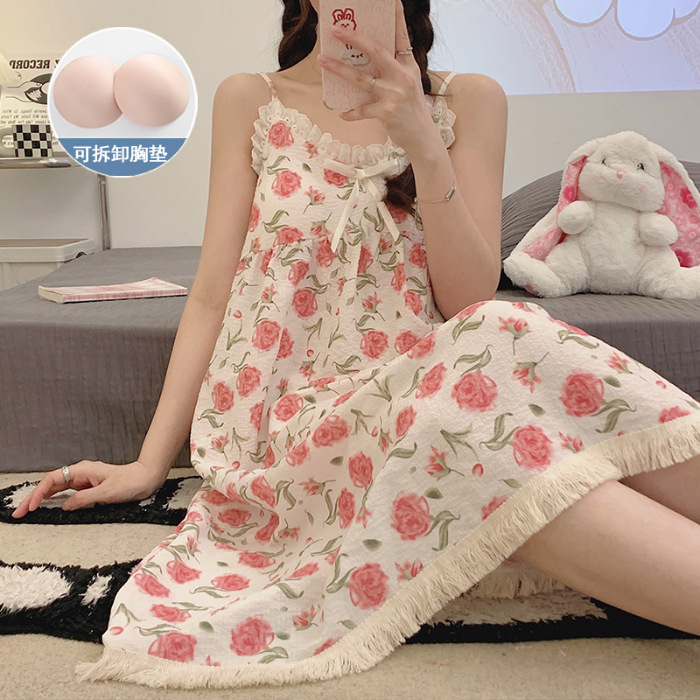 Verano nuevo vestido de dormir damas cojín de pecho pequeño flor triturada sexy suelta dulce ropa casera pijamas rodillas falda larga