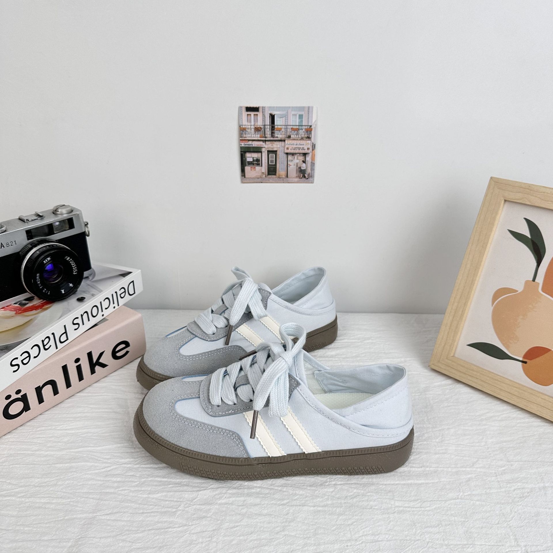 Yuanbo dos zapatos de lona de desgaste 2025 nuevos zapatos de mujer de verano zapatillas de nicho zapatos blancos de todo fósforo zapatos de entrenamiento alemán image 3