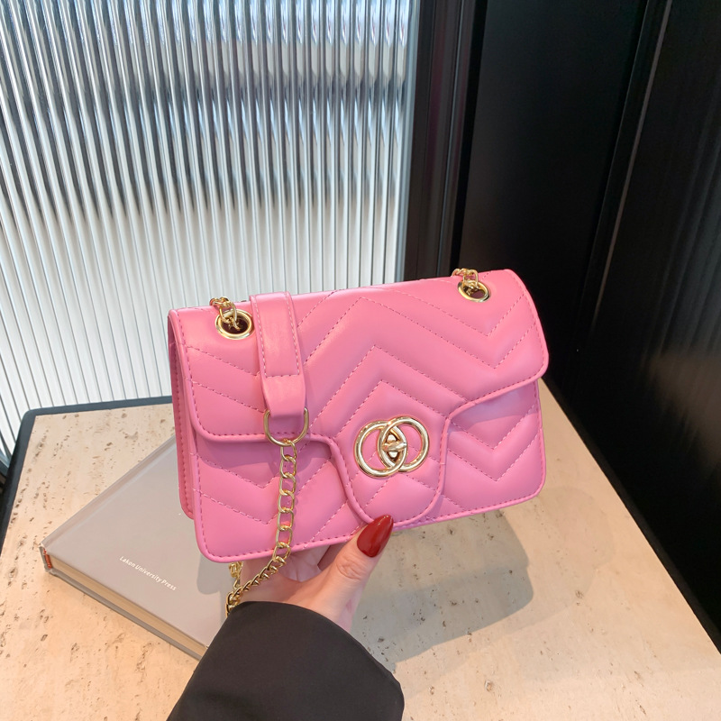 Fashion chain crossbody for women 2024 new high-end niche shoulder bag, fragrant style diamond grid small square bag_voghion.com