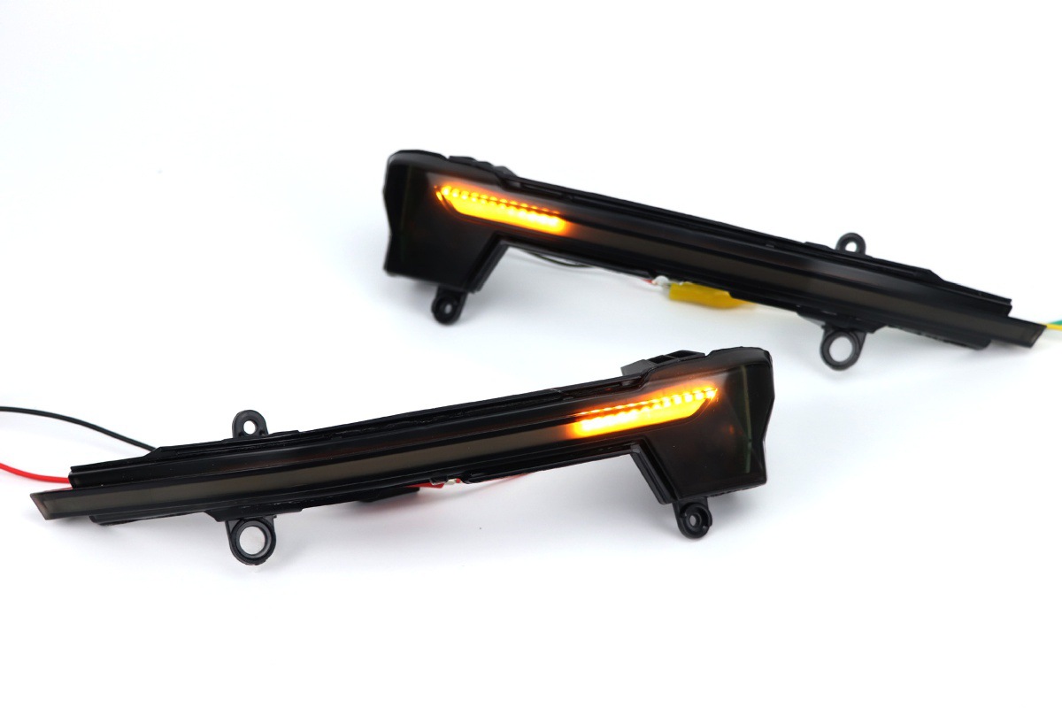 Suitable for Seat Ateca 5D Tarraco Blackened Led Rearview Mirror Light Running Water Light Turn Signal Light