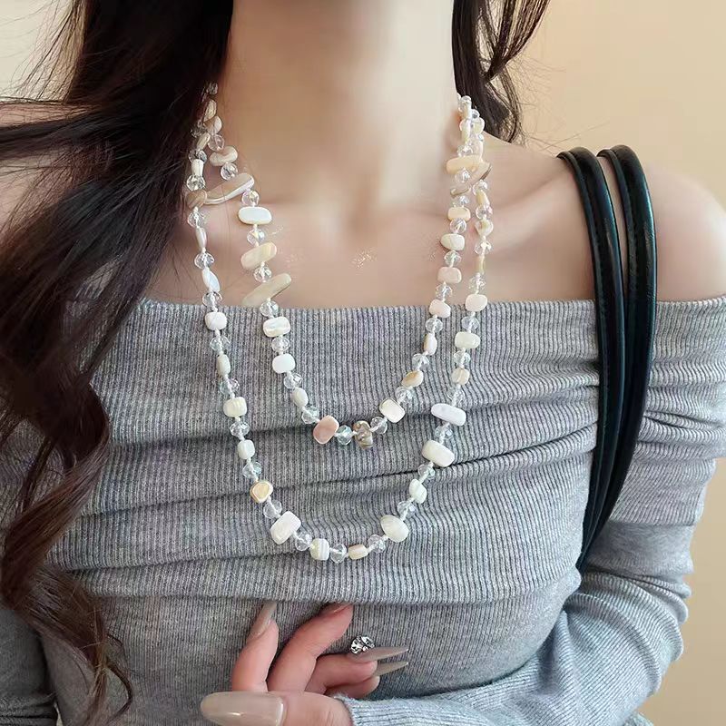Bohemian shell necklace, versatile and with an irregular design, a fashionable and popular accessory for sweaters and clothing, available for wholesale Bohemian shell necklace, versatile and with an irregular design, a fashionable and popular accessory for sweaters and clothing, available for wholesale