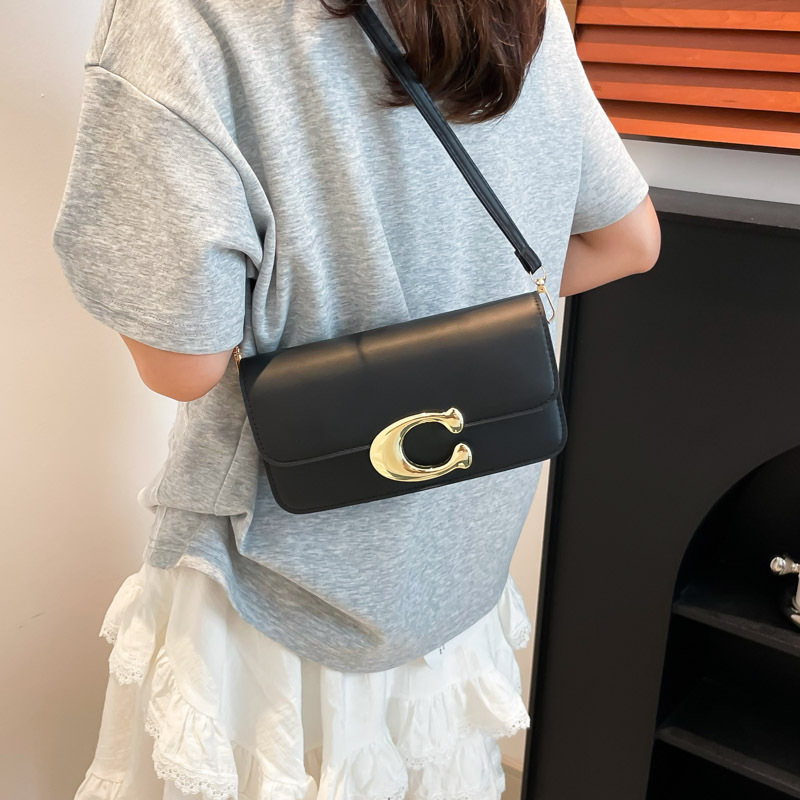 貿易 2025 夏の新作バッグ女性の小さな正方形バッグファッショナブルで多用途なトレンディな質感のシングルショルダークロスボディバッグ|undefined