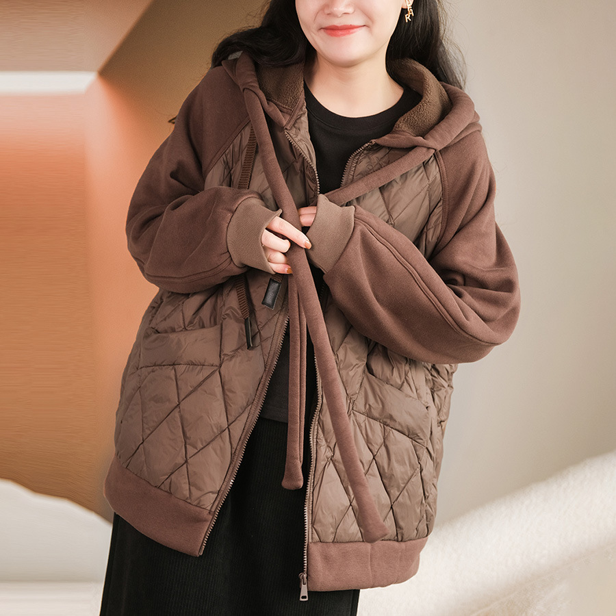 Light and thin down jacket