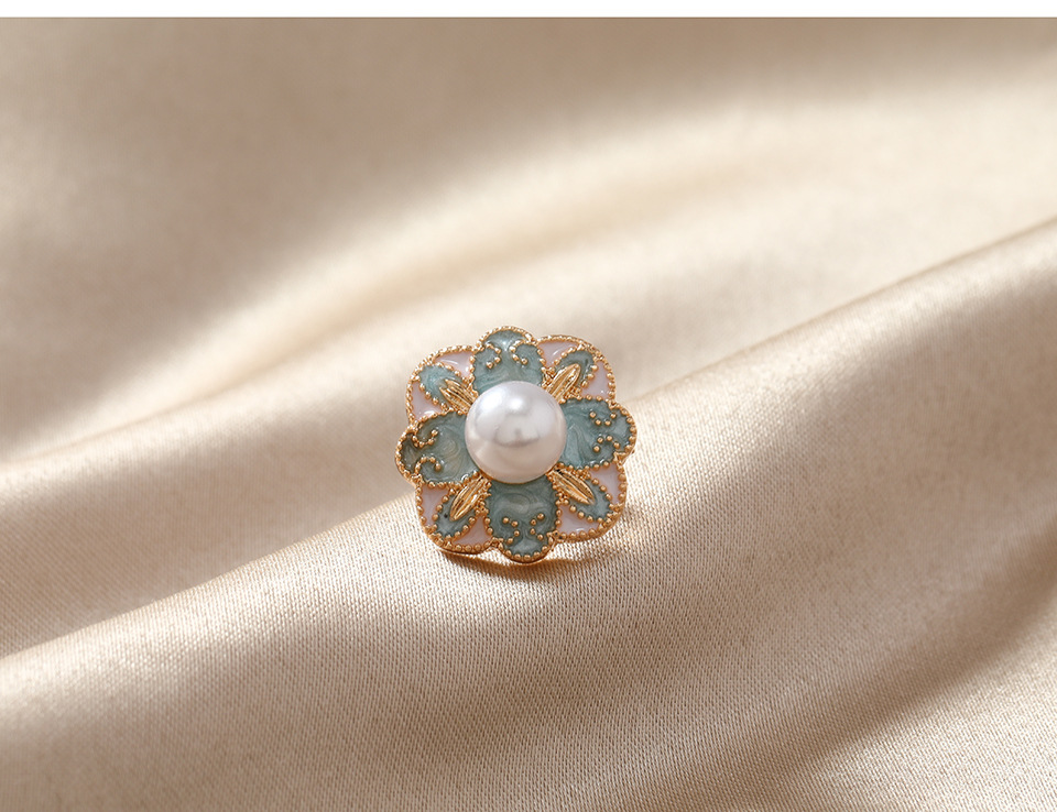 Cute Retro Flower Alloy Enamel Unisex Brooches display picture 3