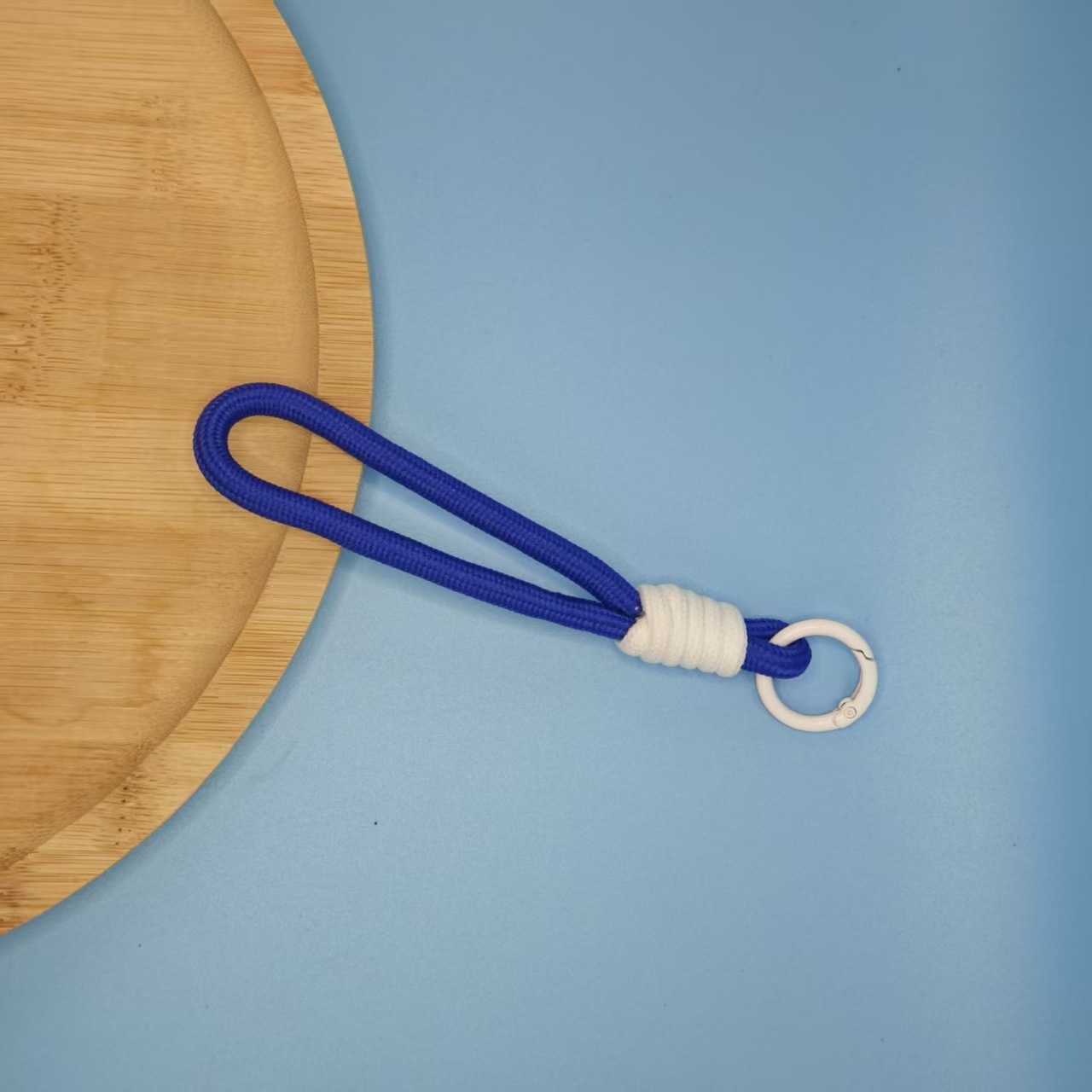 로얄 블루 화이트 매듭