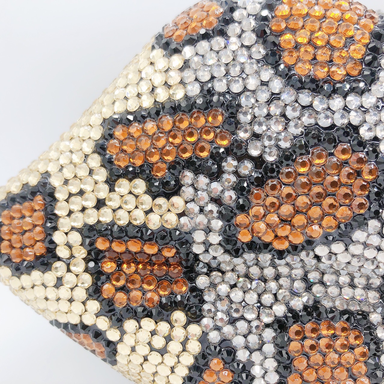 Túi clutch nữ cầm tay đính đá dạ tiệc họa tiết da báo viền môi — Vân báo chi tiết 3