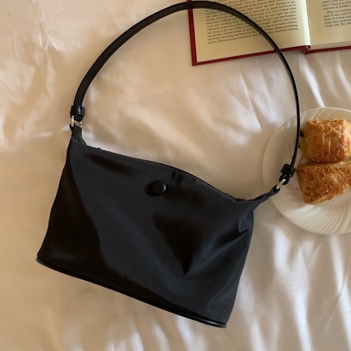 2024 summer small fresh shoulder dumpling bag Korean version ins portable waterproof nylon Oxford cloth armpit small bag for women