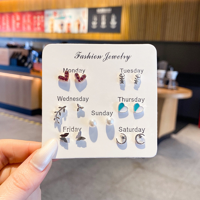 Conjunto de aretes de estilo ins 2024 nuevos aretes de moda pendientes de mujer, estilo de moda, temperamento dulce y versátil, abanico de diosa