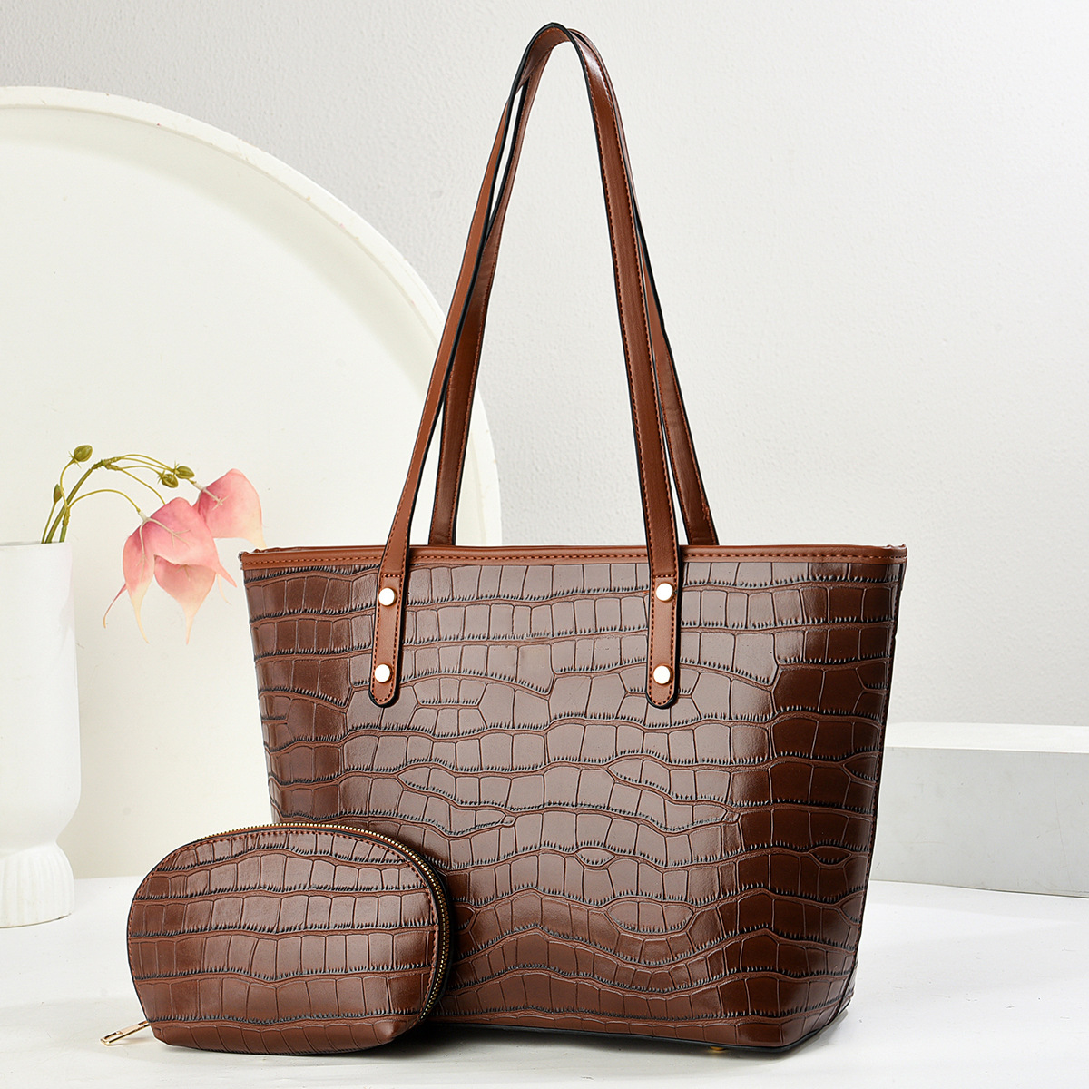 Bolsa retro de gran capacidad de verano 2025, nueva bolsa de hombro simple, bolsa de transporte de moda, bolsa de mochila.
