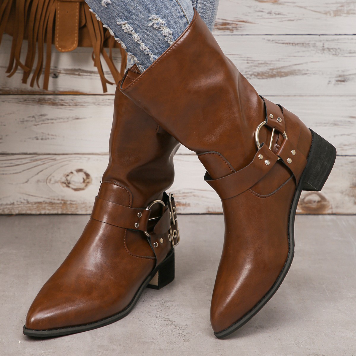 Damenschuhe Western-Cowboystiefel Damen Retro-Punk-Gürtelschnalle Martin-Stiefel Miu Home erhöhte geriebene braune Ritterstiefel mit mittlerer Röhre_voghion.com