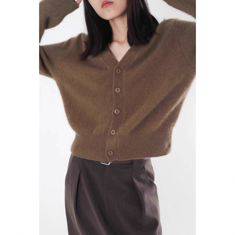 2025 New Autumn and Winter V Neck 100 Pure Wool Cardigan Women's Loose Knitted Jacket Casual Pure Color Sweater Cashmere Sweater