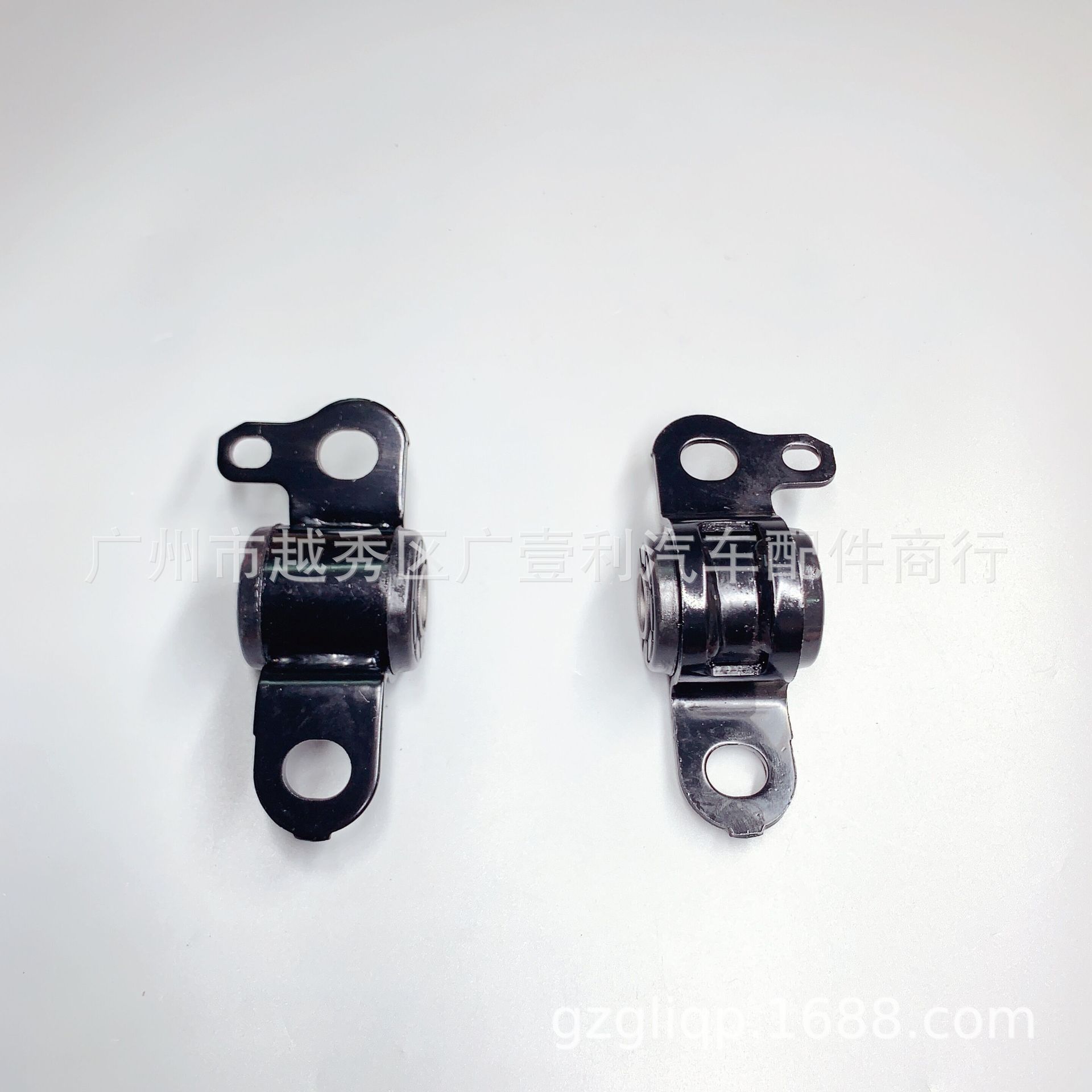 Applicable to 48076-42010 48706-42050 RAV4 SXA11 lower suspension rubber sleeve LH