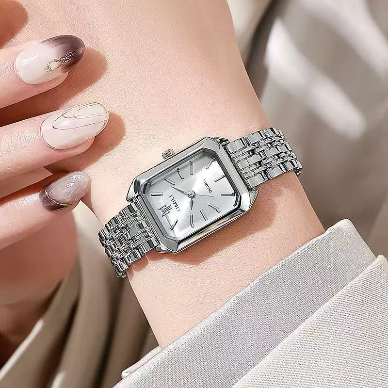2025 Cross-Border Hot-Selling Women's Versatile Casual Quartz Watch, Junior High School Students, Accessible Luxury Girls' Niche Small Square Watch