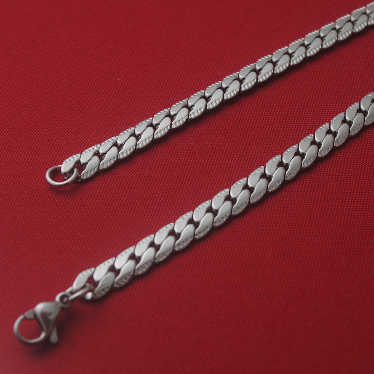 Fashion Waves Titanium Steel Chain Men's Necklace display picture 2