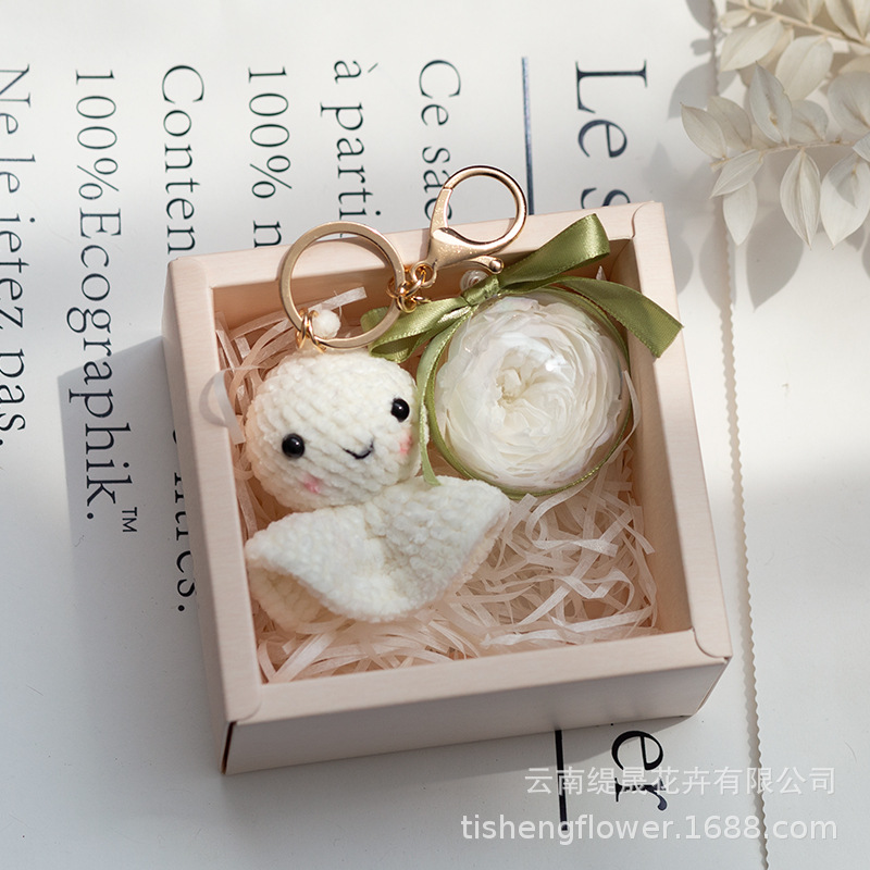 Llavero de flor eterna al por mayor colgante terminado ramo de flores secas Caja de regalo de San Valentín regalo de mano de novias regalo de bendición