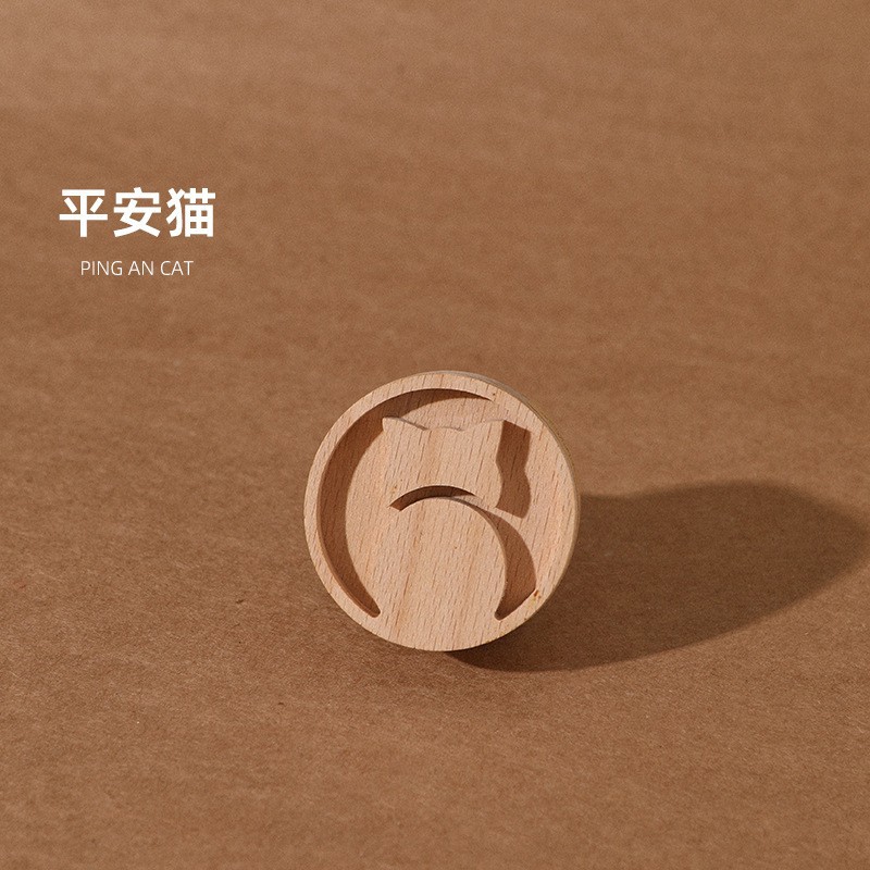 5*2cm 핑 안 고양이 너도밤나무