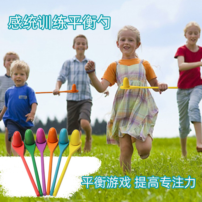 Kindergarten equilibrio palo cuchara de madera huevo titular juego diversión al aire libre actividad Educación Temprana equilibrio sensorial edificio de Grupo actividad divertida
