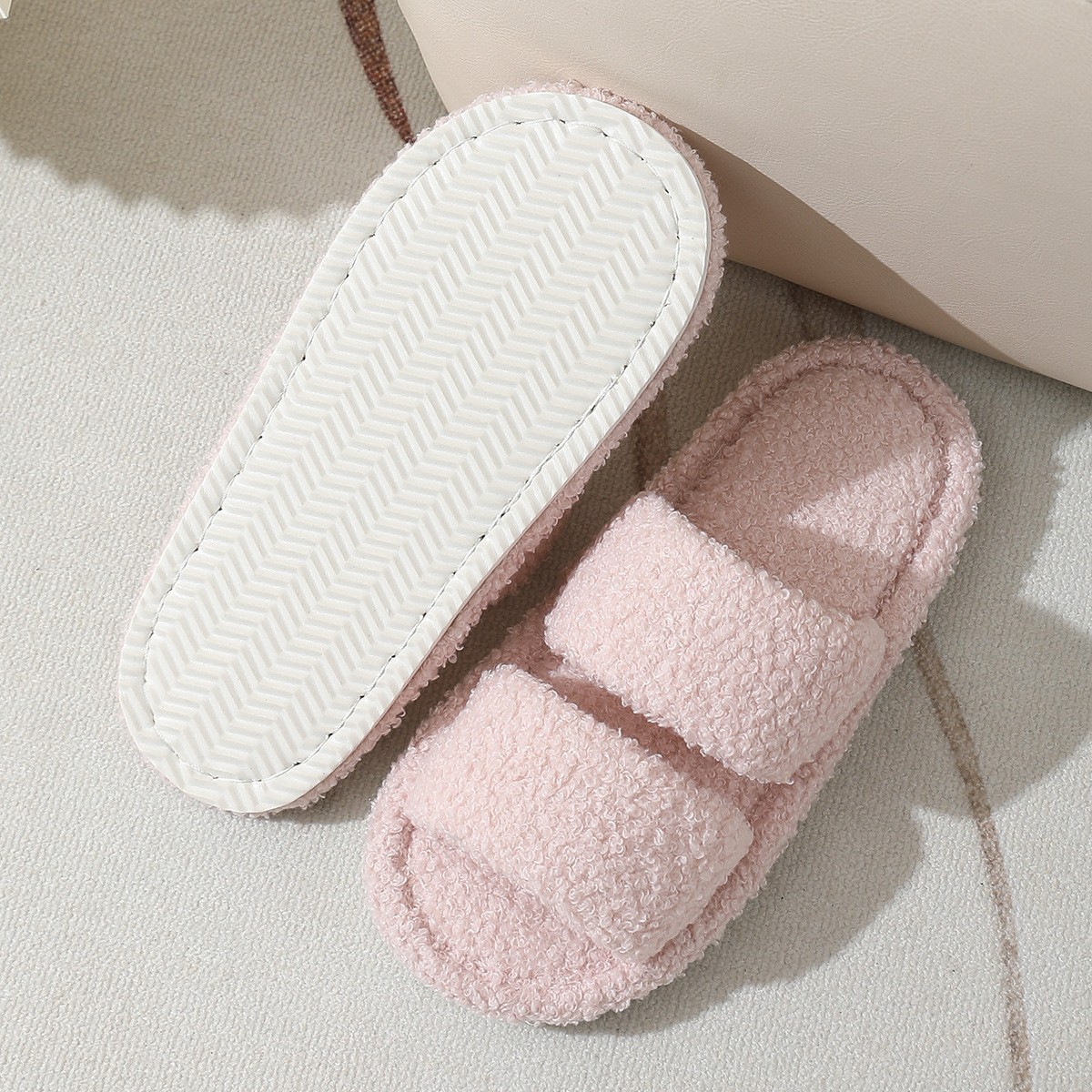 2026 otoño nuevas zapatillas zapatillas de lana plana de peluche de fondo suave zapatillas de algodón zapatillas cálidas para el hogar image 9