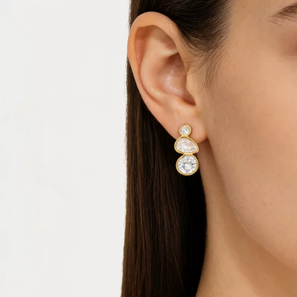 European and American Light Luxury Retro-Style Three-Zircon Stainless Steel Earrings, Unique and Personalized Ear Accessories That Do Not Fade, Wholesale from Manufacturer in Stock