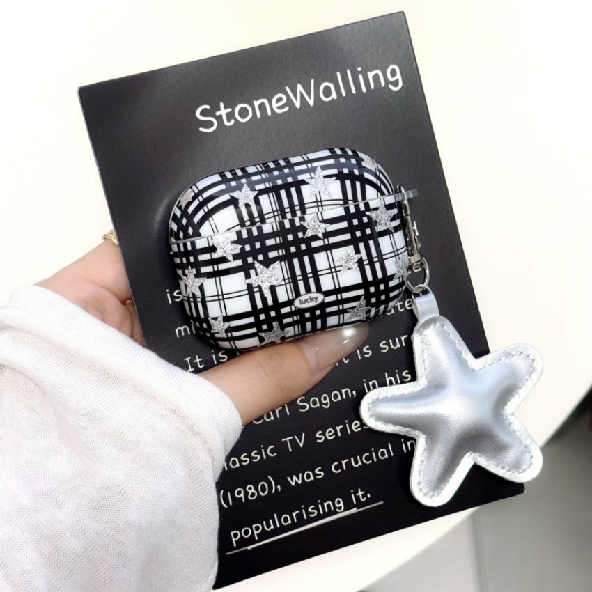 Qora va oq katakli yaltiroq yulduzcha shaklidagi quloqchin g'ilofi, Apple AirPods Pro 2/3/4 bilan mos keladi, TK dan dropshipping xizmati mavjud.