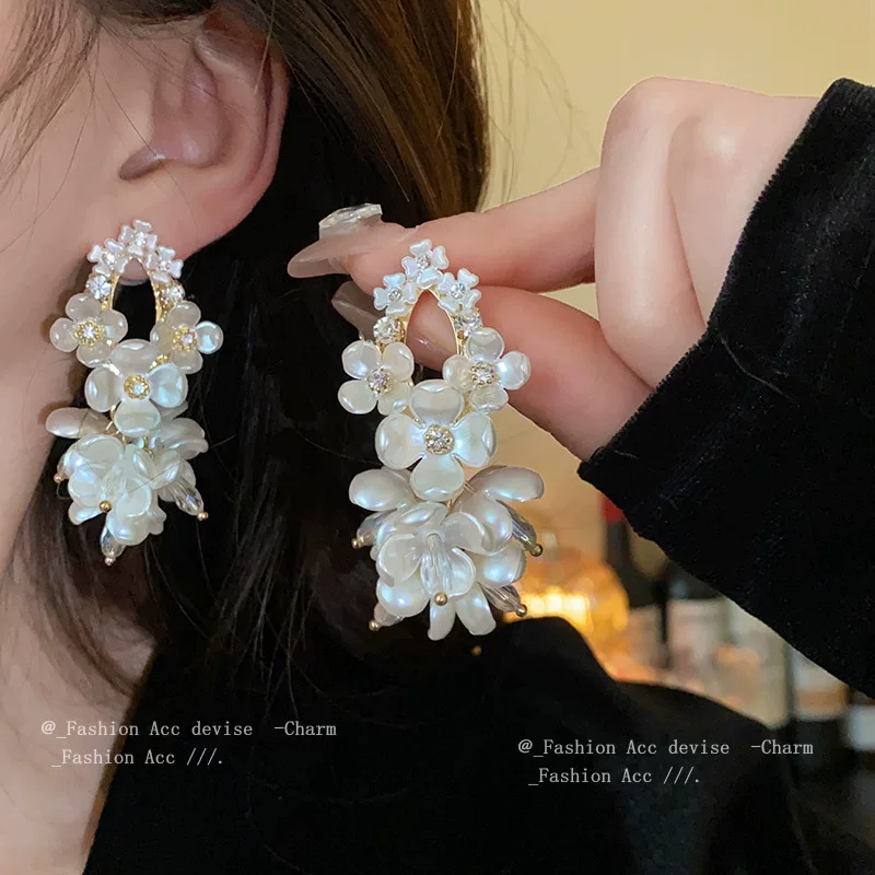 Silver needle, earrings, retro zirconium, flowered, French retro style, light luxury style, wholesale