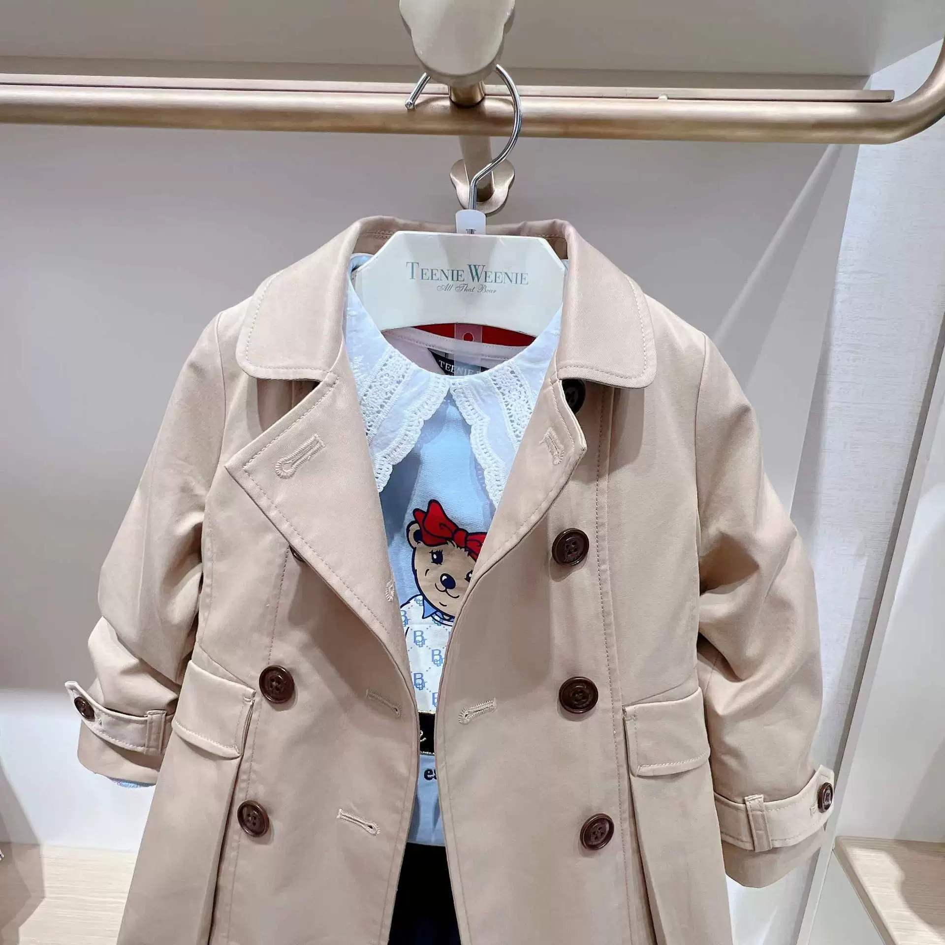 Демисезонное trench coat, стеганный жилет, корейский стиль
