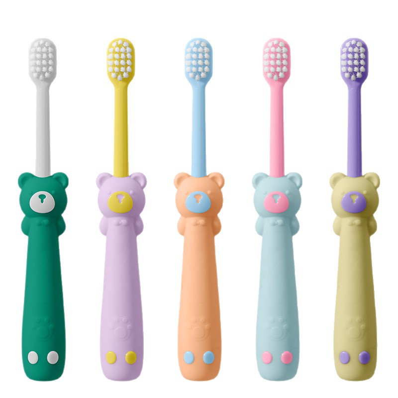 Inglés tarjeta de dibujos animados para bebés mango de injerto de cabello cepillo de dientes de cabello suave para niños cepillo de dientes de cabello suave para bebés de 1 - 6 años de edad oral
