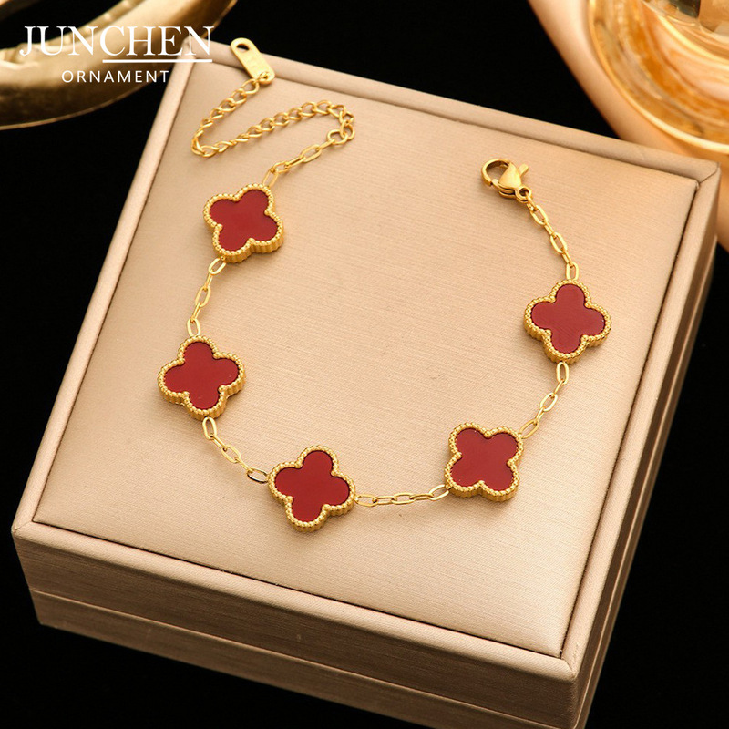 Foreign Trade Hot Selling Titanium Steel Bracelet 18K Gold Four-leaf Clover Light Luxury Simple Fashion Bracelet Cross-border Customized Jewelry