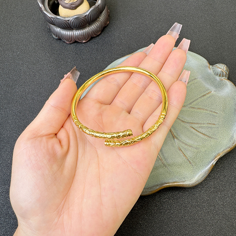 Vintage tide vietnamita arena oro brazalete de oro barra de arnés en relieve suave estricto anillo abierto accesorios al por mayor