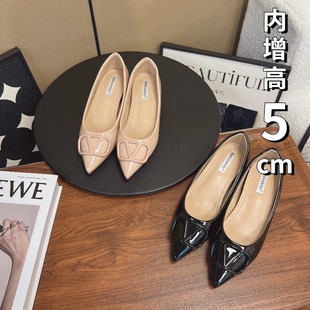 V����ɫ��Ь~������5����ͨ�ڜ\�������|���ٿ����ܛ��ƤŮЬ