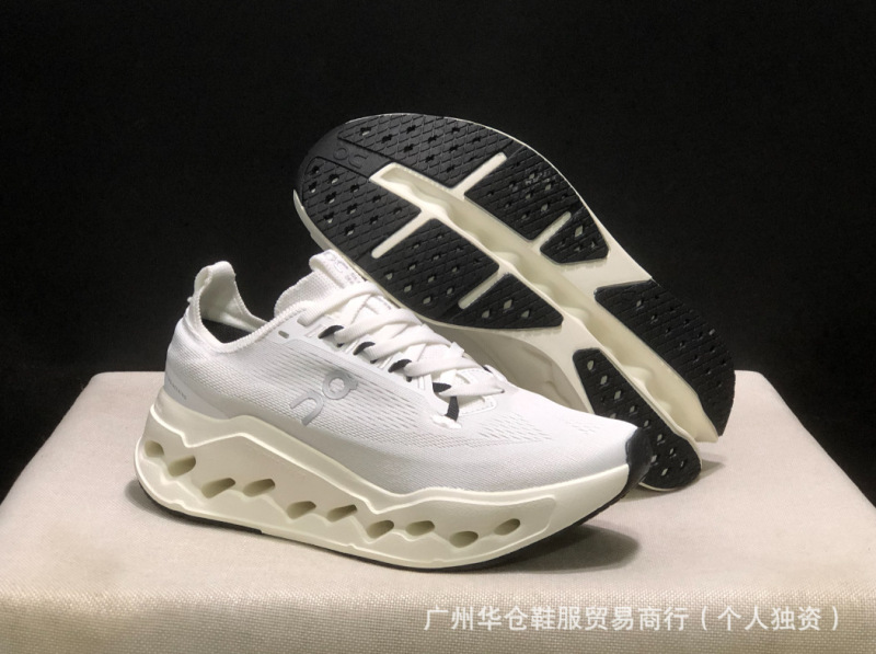 莆田昂跑 Cloudsurfer Max 男女款 舒适柔软减震透气轻便跑步鞋|undefined