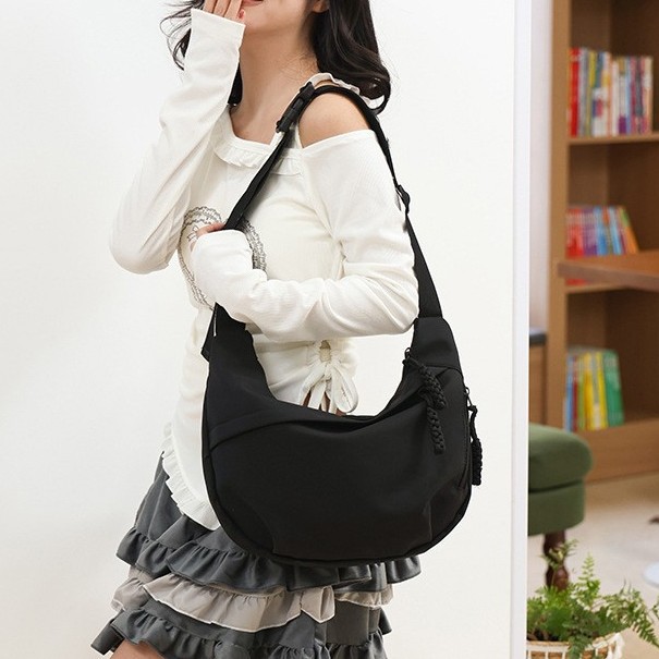 2026 New Commuter Shoulder Bag, Large Capacity, Fashionable and Simple Korean Style Crossbody Bag, Portable Dumpling Bag, Wholesale Customization