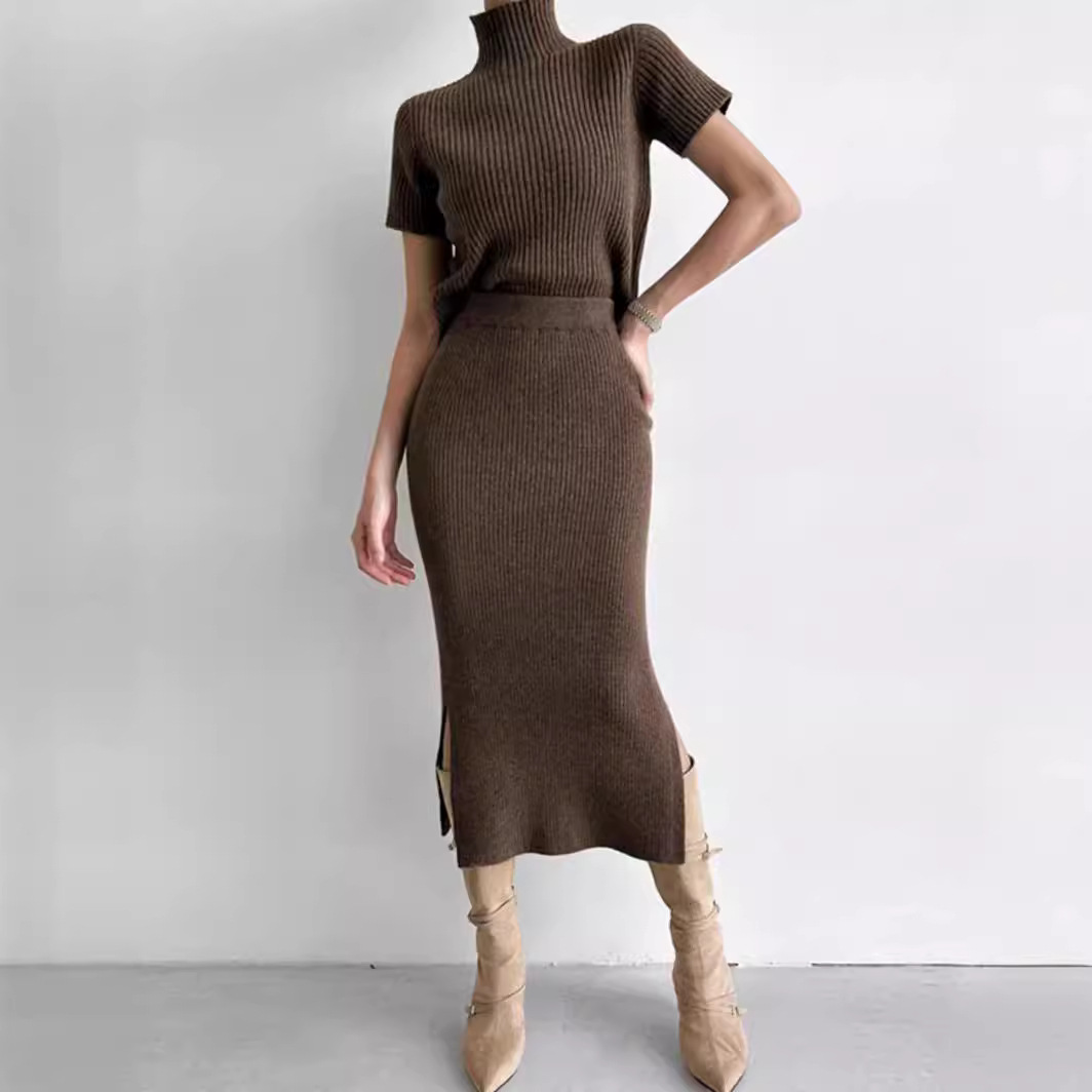 Abbigliamento donna chic primavera retrò temperamento collo alto versatile maglione a maniche corte + gonna con spacco sui fianchi tailleur gonna_voghion.com