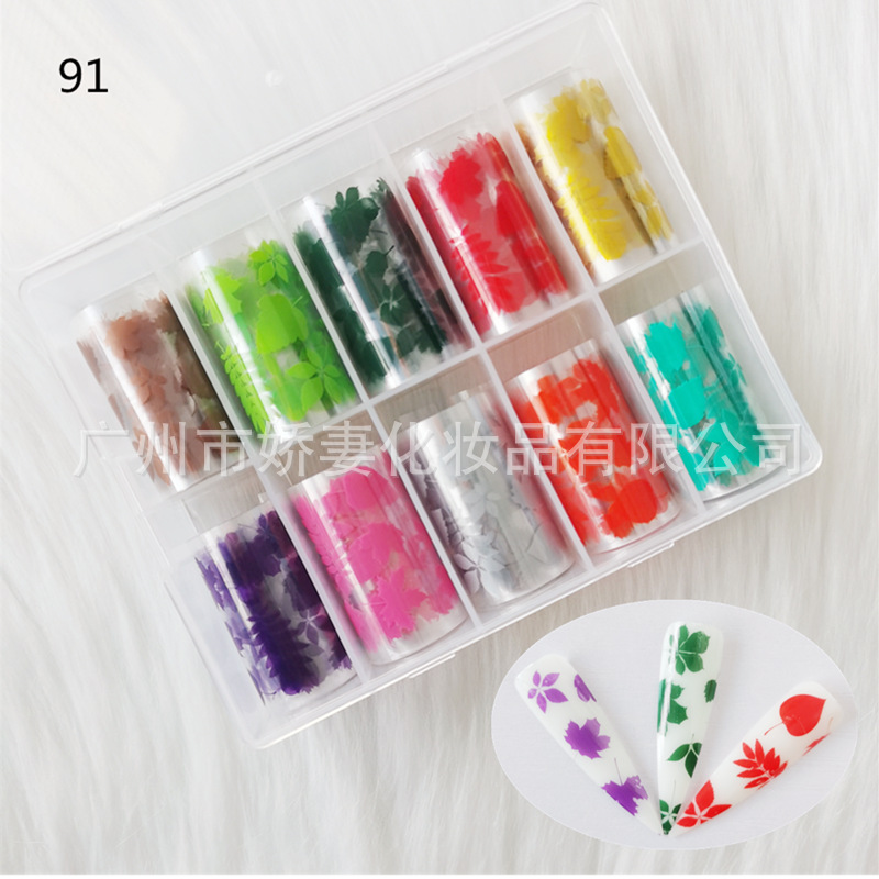 Maple leaf for manicure