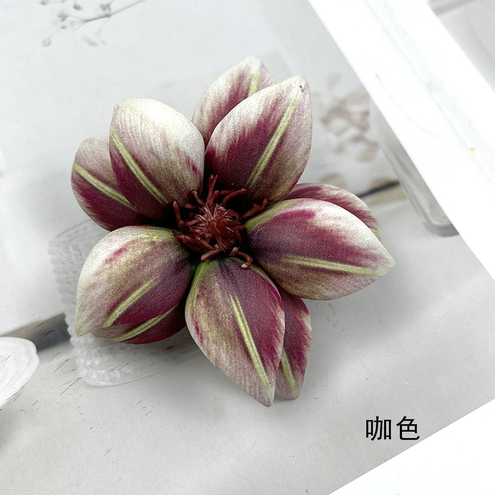 Simulación de flores eva mano