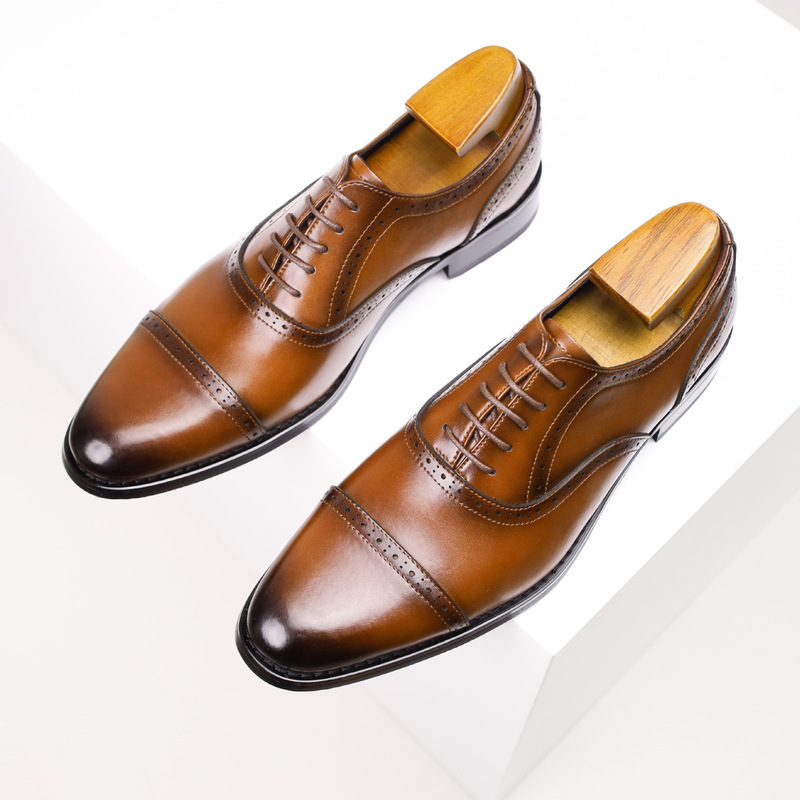 Cross-Border Large Size New Brogue Carved Leather Men's Shoes, Genuine Leather Business Shoes, Casual Formal Shoes, Three-Piece British Style