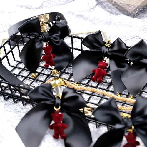 Bear-themed set SM sex toys, nipple clamps, anal plugs, collar, vaginal clamps, couples' sex items, bells, bowknots, anal plugs