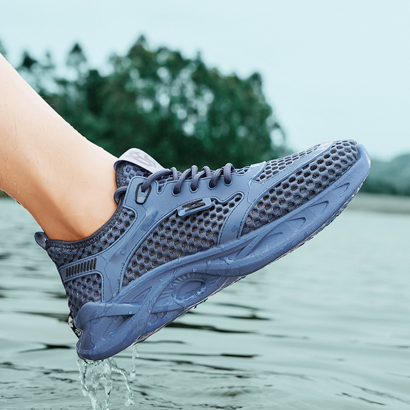 Fashionable breathable casual climbing sneakers