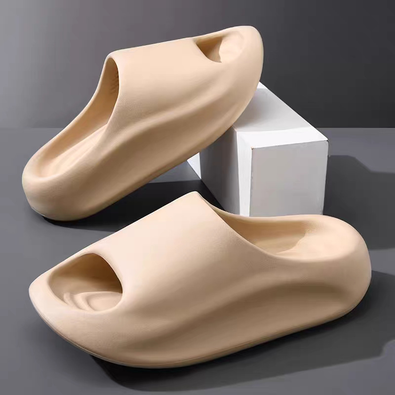 En nombre de las zapatillas de pareja EVA verano nuevo estilo antideslizante para hombres y mujeres pisando mierda, sandalias de playa para parejas de suela gruesa para adolescentes