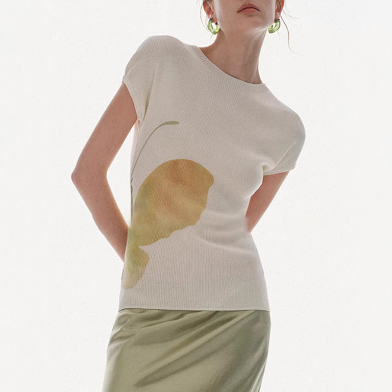Hand-Painted Butterfly Design Tencel Lyocell Round-Neck Slim-Fit Knit Top, Lightweight and Breathable Short-Sleeve T-Shirt for Women